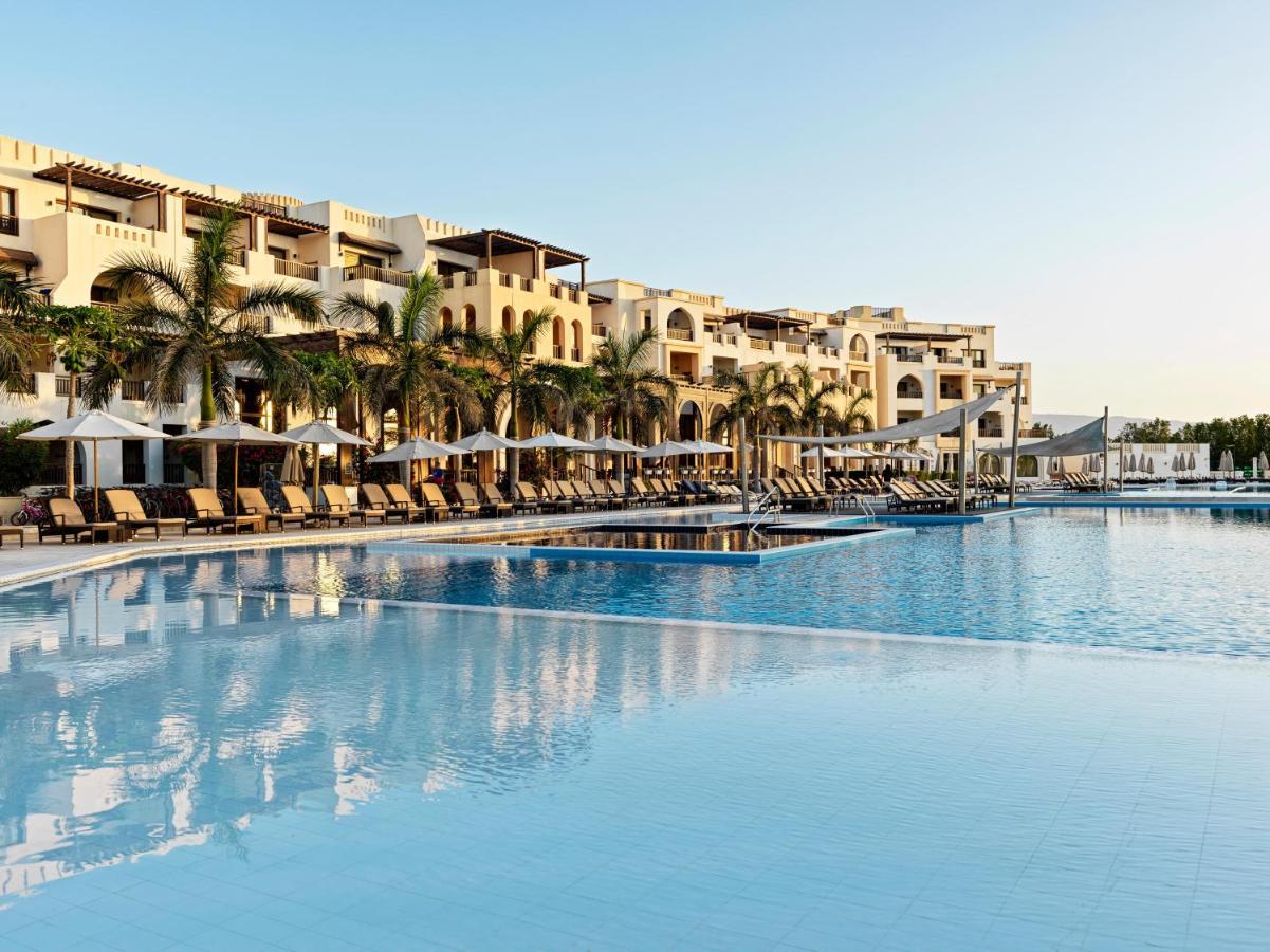 Fanar Hotel & Residences Салала Экстерьер фото The Oberoi, Muscat